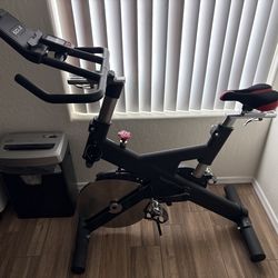 SOLE SB700 Indoor Cycle SPIN Bike