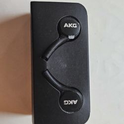 AKG Earbuds - NEW