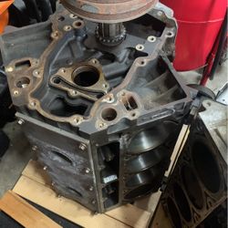 6.0 LS engine disassembled