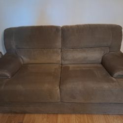 Toupe/brown Comfy Loveseat 