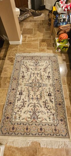 Real Persian Rug 6'x4'