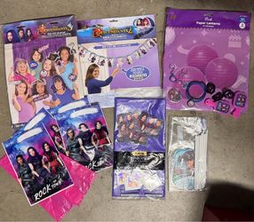 Descendants 3 party decorations