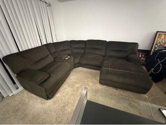 Like New Luxury 5-Piece Power Reclining Modular Couch