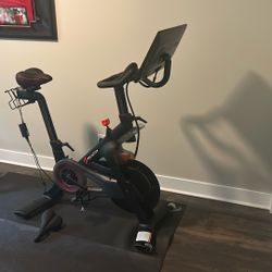 Peloton Bike- Excellent Condition
