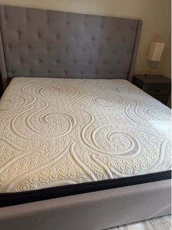 Therapedic Memory Foam KING size mattress