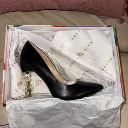 NEVER WORN - Chic Black Heels with Unique Gold Heel