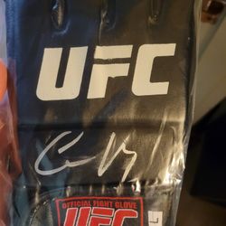 Conor Mcgregor Signed Ufc Glove 