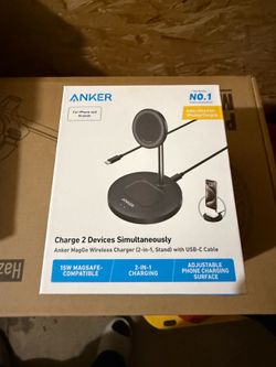 Anker 2 in 1 MagGo Wireless Charger