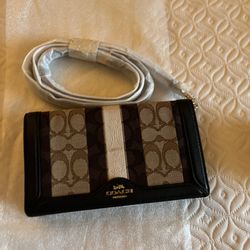 Coach Shoulder Bag For Party Or For Going Out 