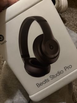 Dark Brown Beats Studio Pro