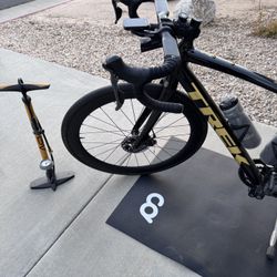 Trek Domane 52cm With Saris At Home Trainer