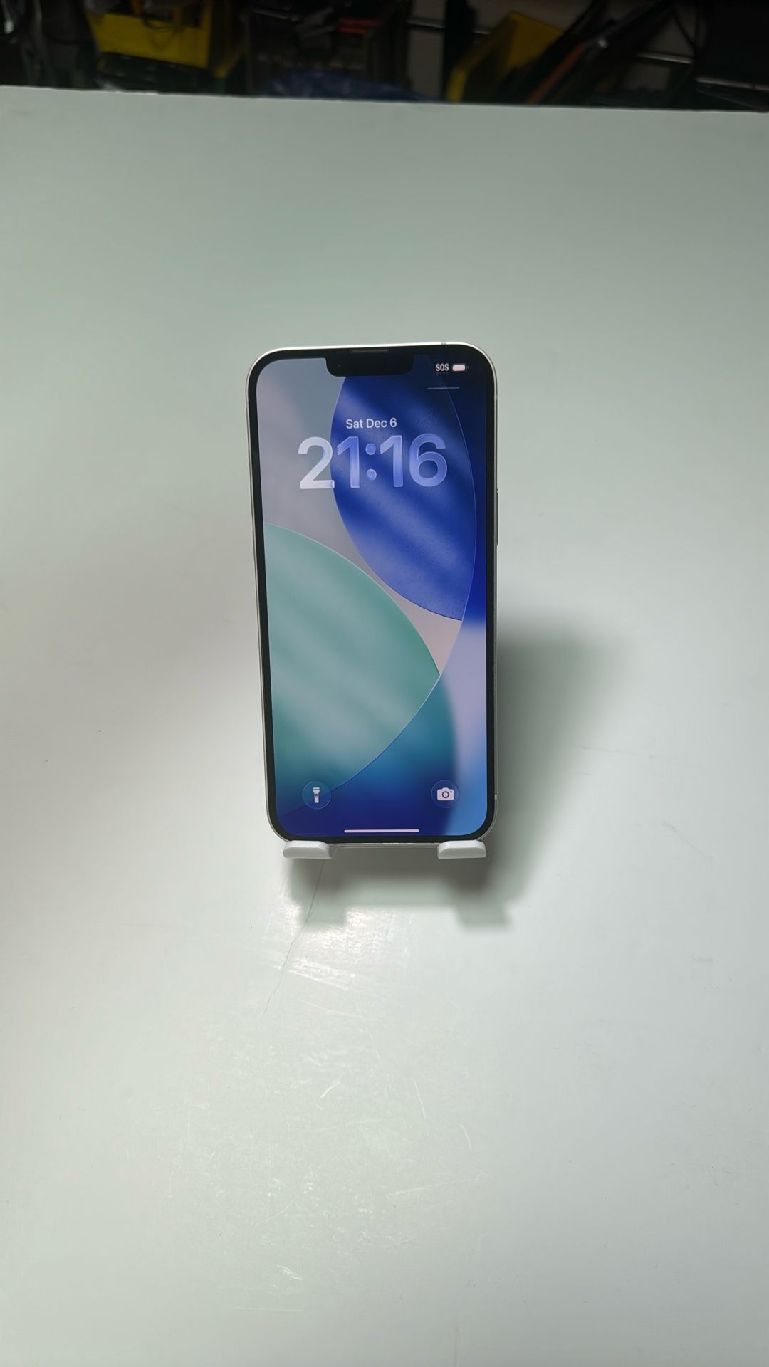 Pre-Owned Apple iPhone 14 Plus | 128GB | White | Unlocked (eSIM) | 90-Day Warranty. Fully tested, fully functional, clean condition, and backed by Fas