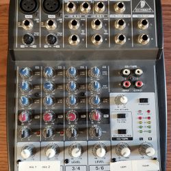 BEHRINGER XENTX802