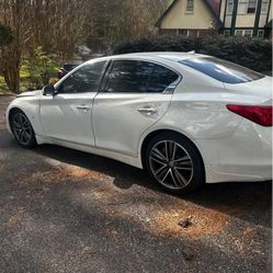 Infiniti Q50