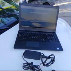 LENOVO LAPTOP WINDOWS 10 Pro  500 GIGS HARD DRIVE STORAGE AND 4 GIGS RAMS MEMORIES 