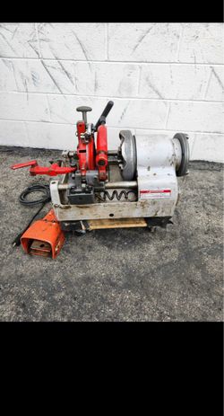 Pipe threader