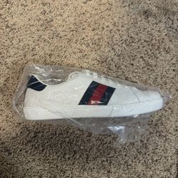 Authenticated Gucci Ace Sneakers Size 11