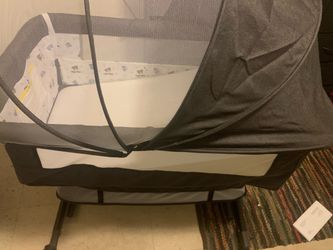 Baby Travel Crib with Canopy