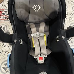 UPPA baby mesa car seat and 2 bases
