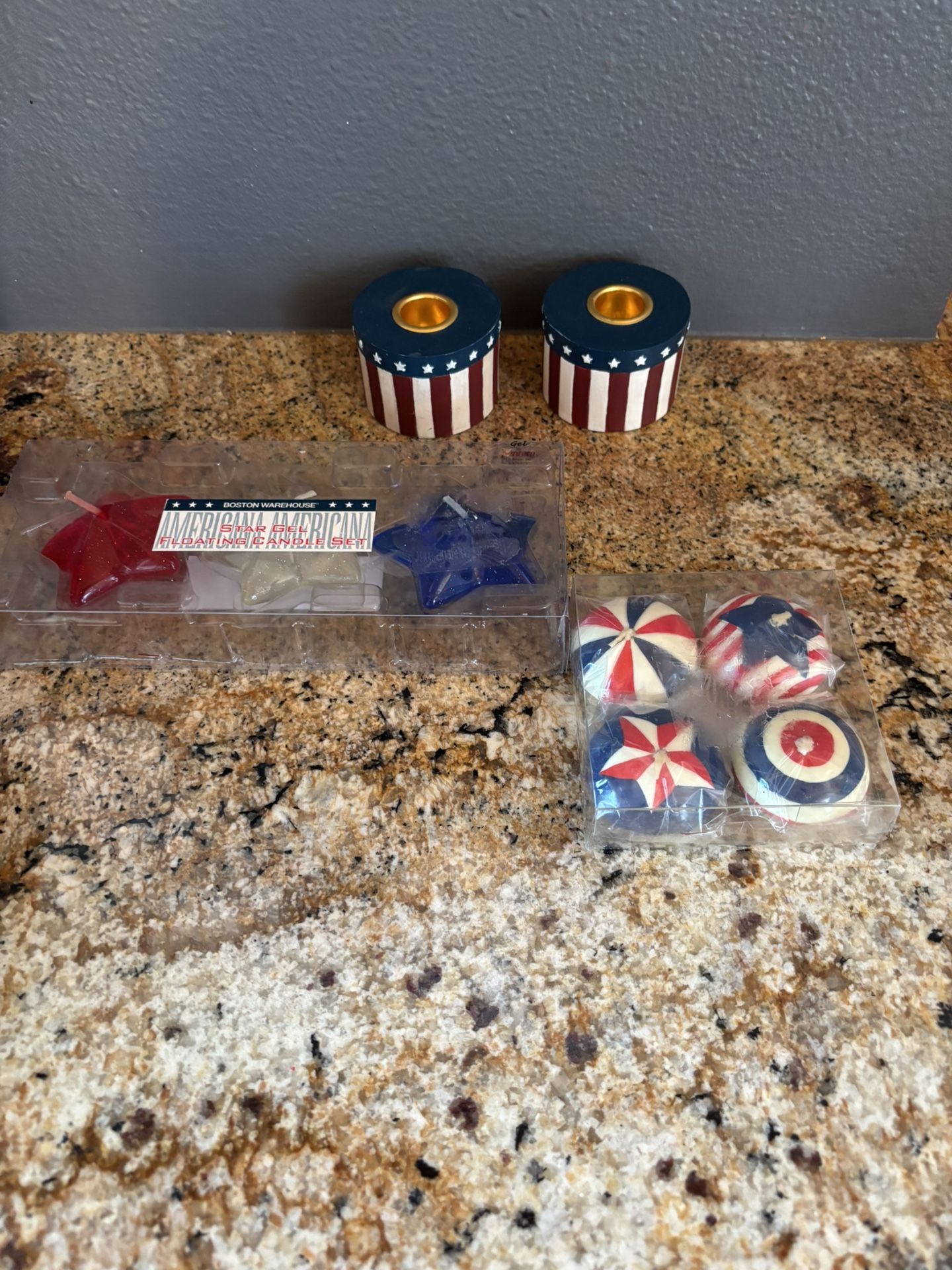 Americana Patriotic NWT Candle Set