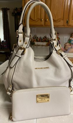 Original mk handbag with wallet soft leather beige