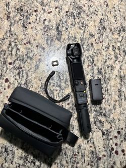 DJI Osmo Pocket 3 Creator Combo