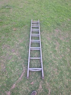 Aluminum ladder
