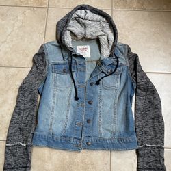Hooded Denim Jacket (lrg)