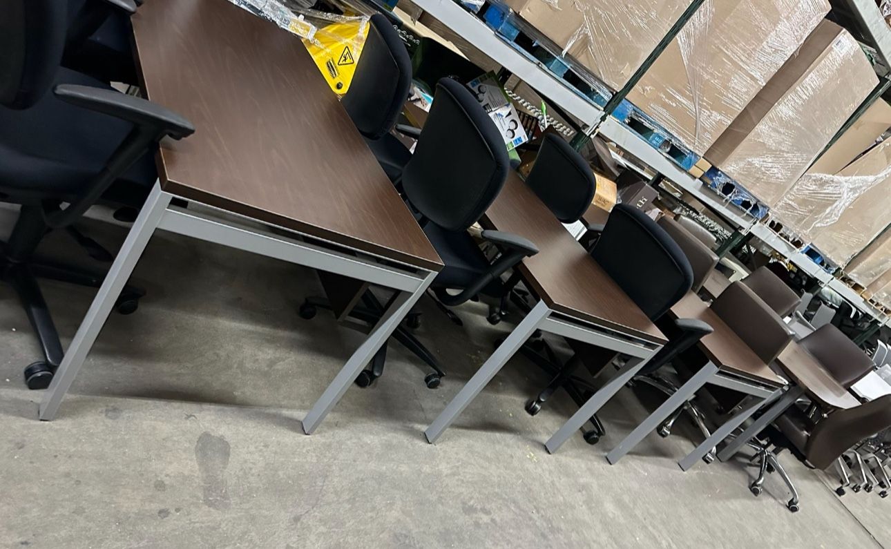 Herman Miller Classroom Trining Rom Office Desks Diff Colors & Sizes