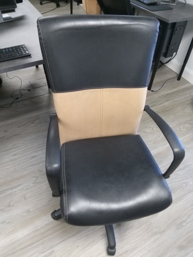 IKEA MILLBERGET SWIVEL CHAIR