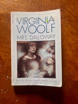 Mrs. Dalloway by Virginia Woolf Paperback