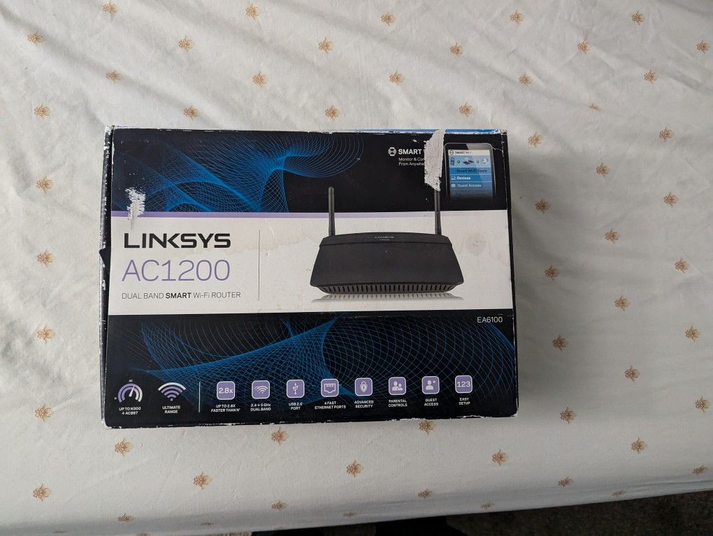 Linksys AC1200 Dual Band Wi-Fi Router