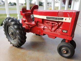 Vintage Ertl Toy Tractor International Farmall 656