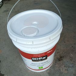 Pinturas Behr Para Interior Color Tan $100 Pintura & Primer