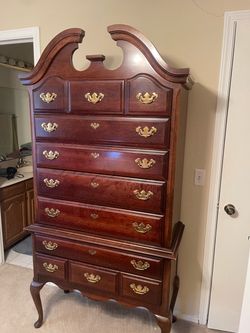 Beautiful dresser and nightstand