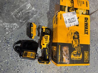 DEWALT XR 20-volt Oscillating Multi-Tool Kit Brushless Variable speed with battery and charger NEW