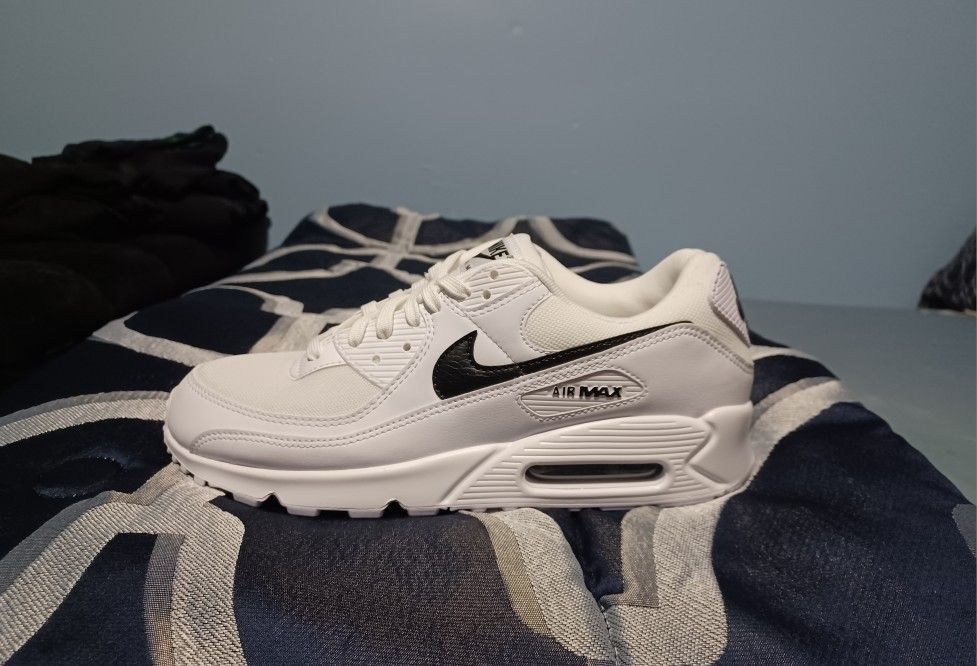 Brand New And Original Nike Air Max's 90" Sneakers Sizes Men's 9.5 And 10.5 Or Women's 11 And 12
