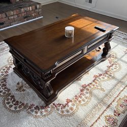 Large brown coffe table