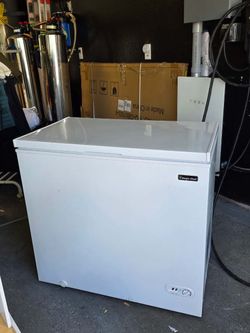 Magic Chef  7.0 cu. ft. Chest Freezer in White