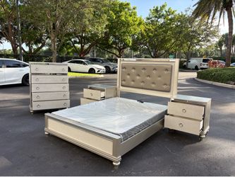 Beautiful Bedroom Set Queen Size Solid Wood Silver Color Like New By Vietnam furniture