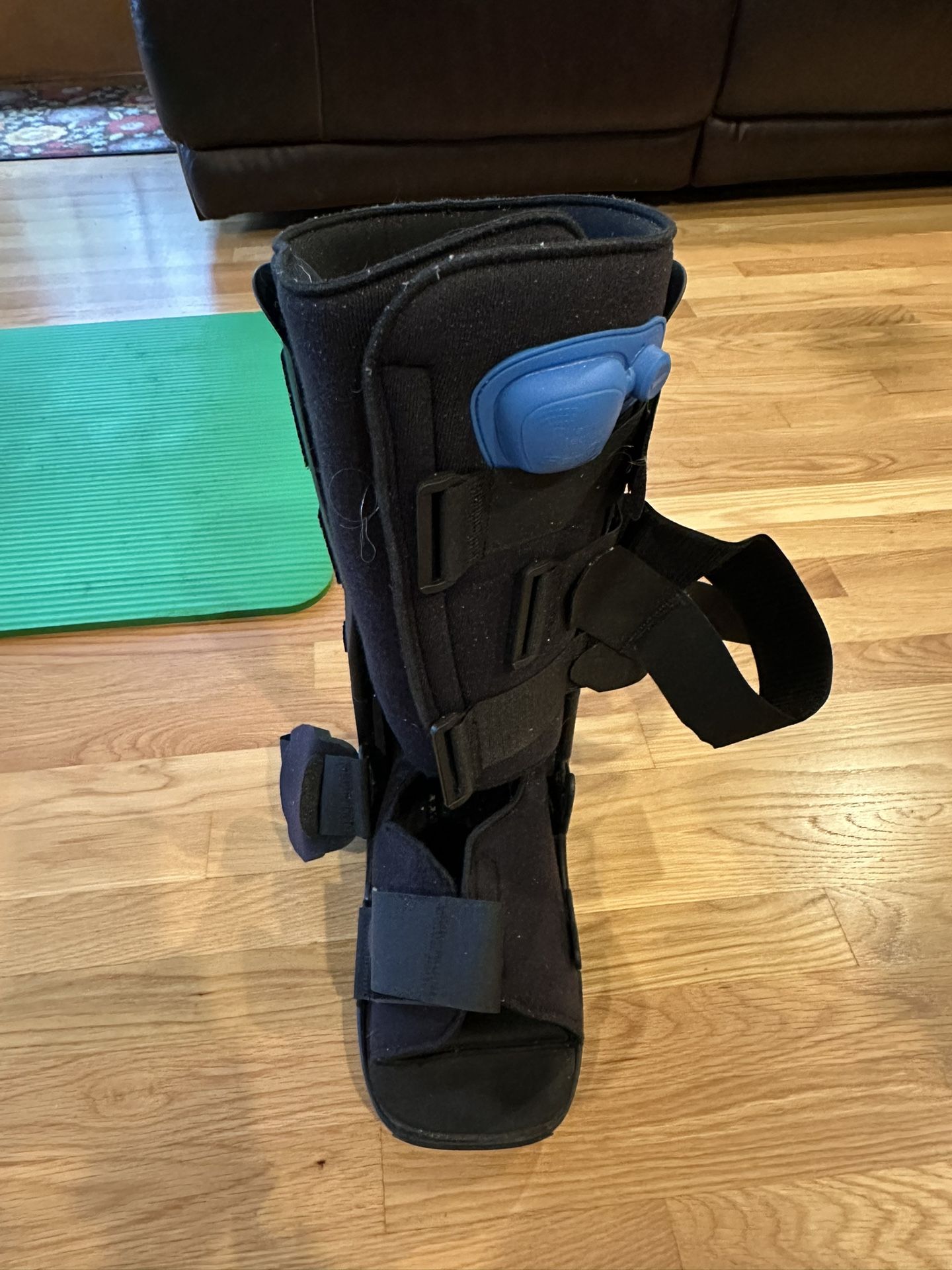 Ovation Medical Gen Two Pneumatic Walking Boot Brace