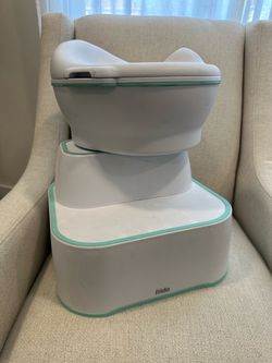 Frida Baby Potty Training Set with Step Stool