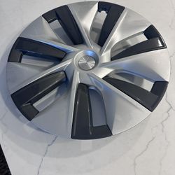Tesla Hubcaps Like New 20 Inch