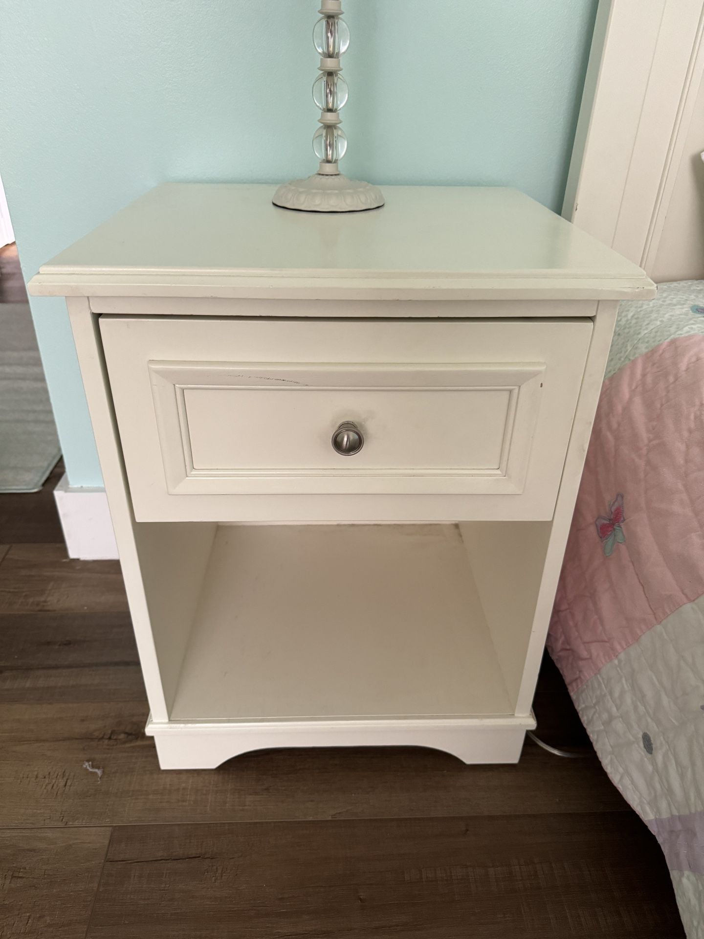 Pottery Barn Kids, Fillmore Nightstand, White, 19”