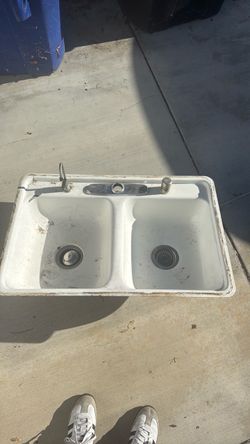 Kitchen sink