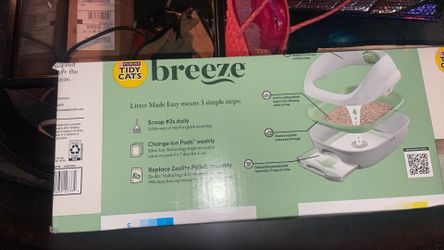 Tidy Cats Breeze Litter Box