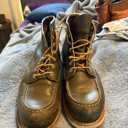 Red Wings Boot