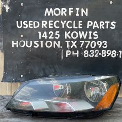 2012-2015 Volkswagen Passat LH Driver Halogen Headlight Lamp OEM
