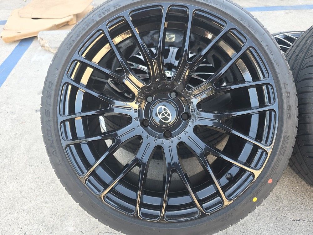 19"new TOYOTA CAMRY Wheels With New Tires