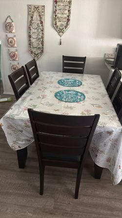 Dining Room Table With 6 Chairs
